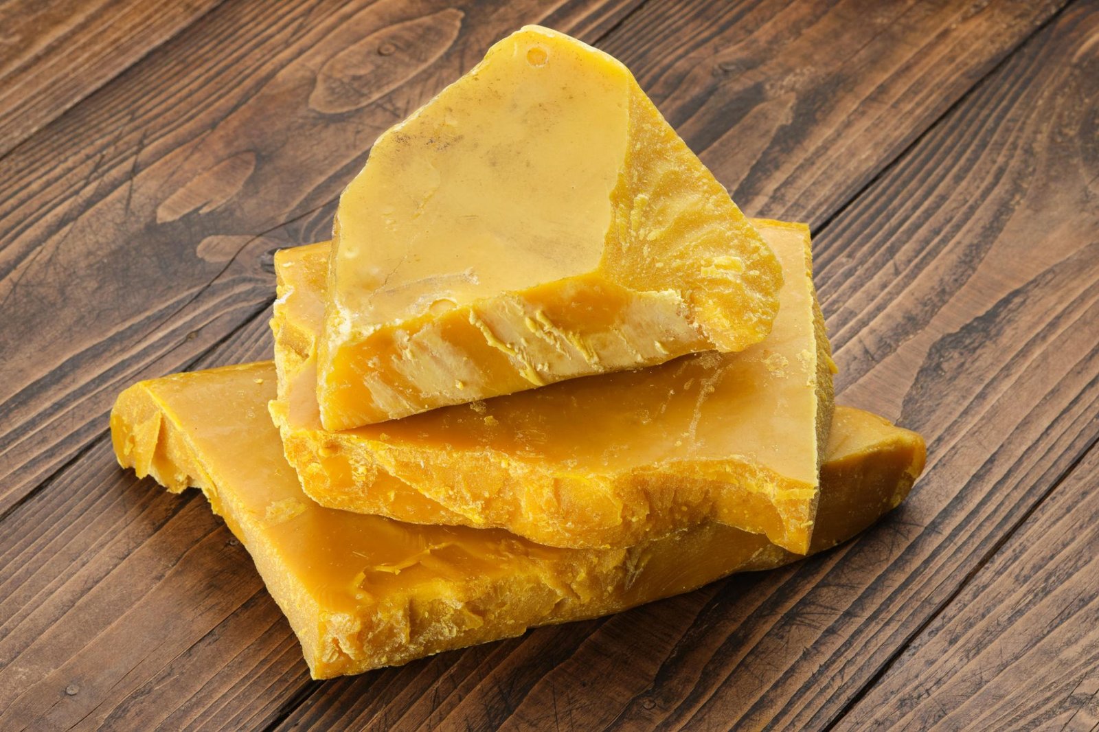 Pure & Multi-Purpose Beeswax (1 kg)